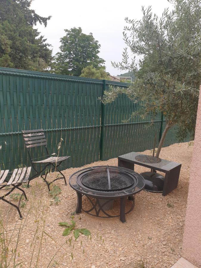 La maison du bonheur Gréoux-les-Bains Extérieur photo